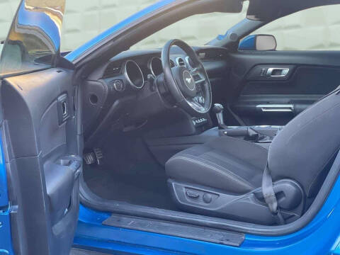 2021 Ford Mustang EcoBoost