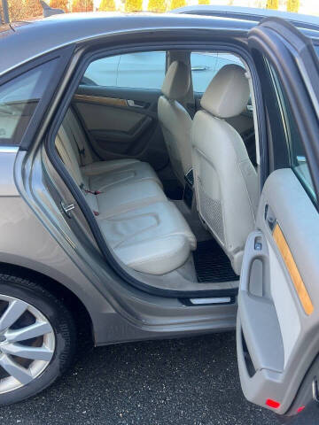 2010 Audi A4 2.0T quattro Premium Plus