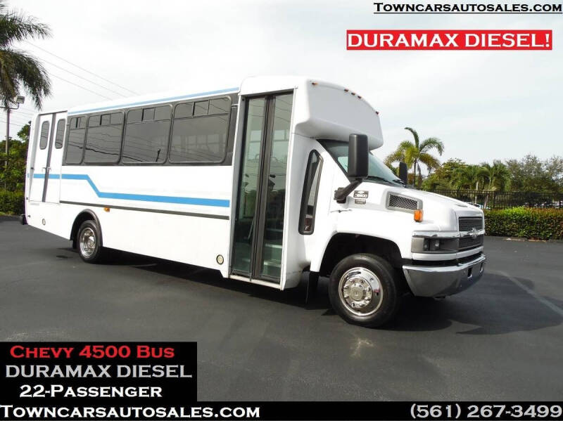 2007 Chevrolet C5500 for sale at Town Cars Auto Sales in West Palm Beach FL