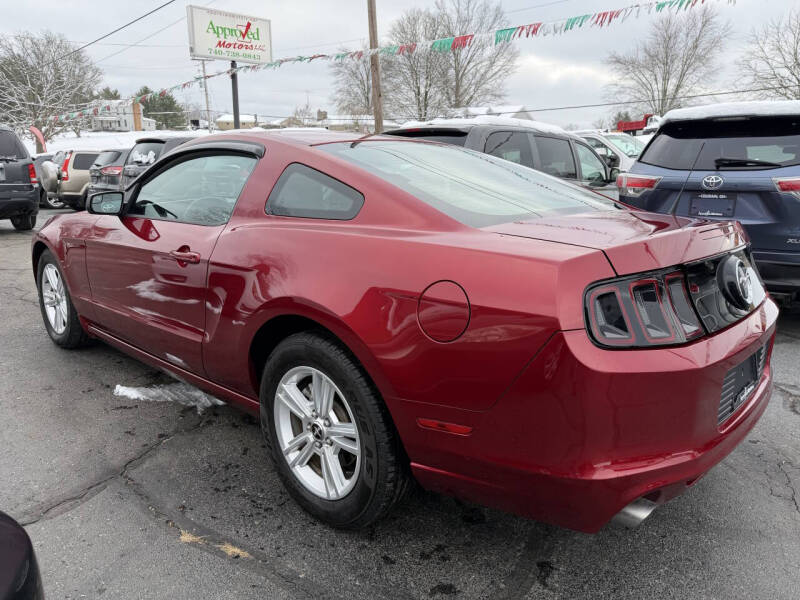 2014 Ford Mustang V6's photo