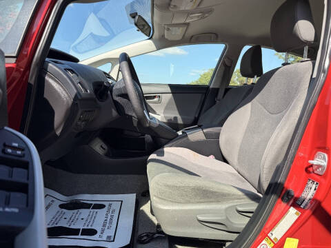 2012 Toyota Prius Three