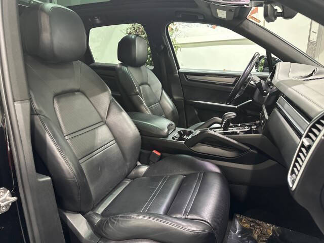 2019 Porsche Cayenne S