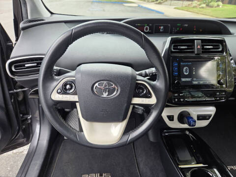 2017 Toyota Prius Three