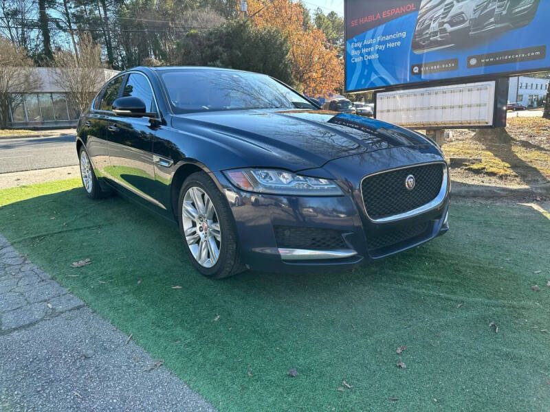 2017 Jaguar XF Premium's photo