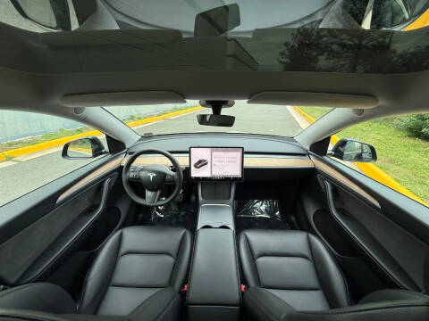 2025 Tesla Model Y Long Range