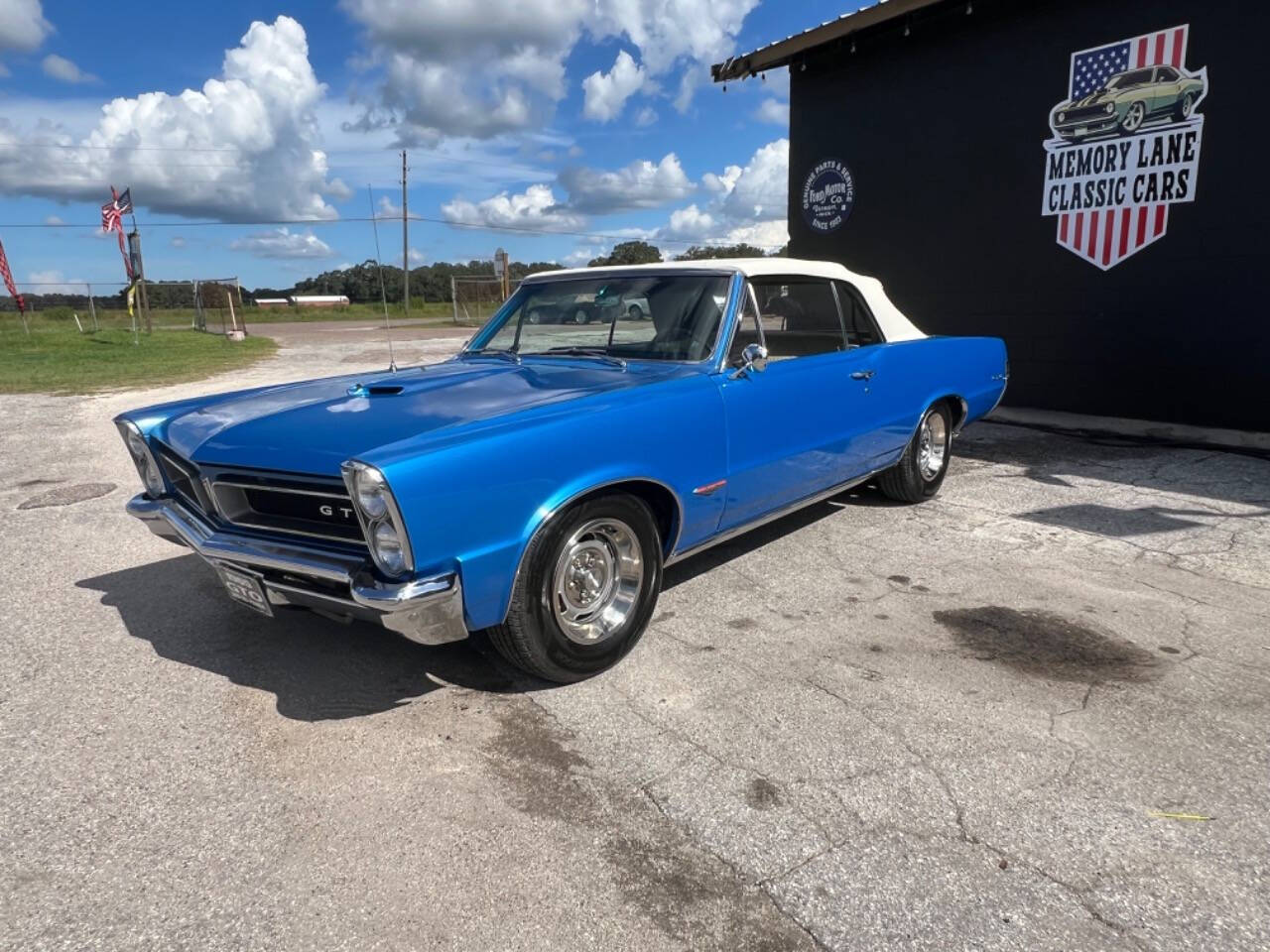 1965 Pontiac Le Mans for sale at Memory Lane Classic Cars in Bushnell, FL