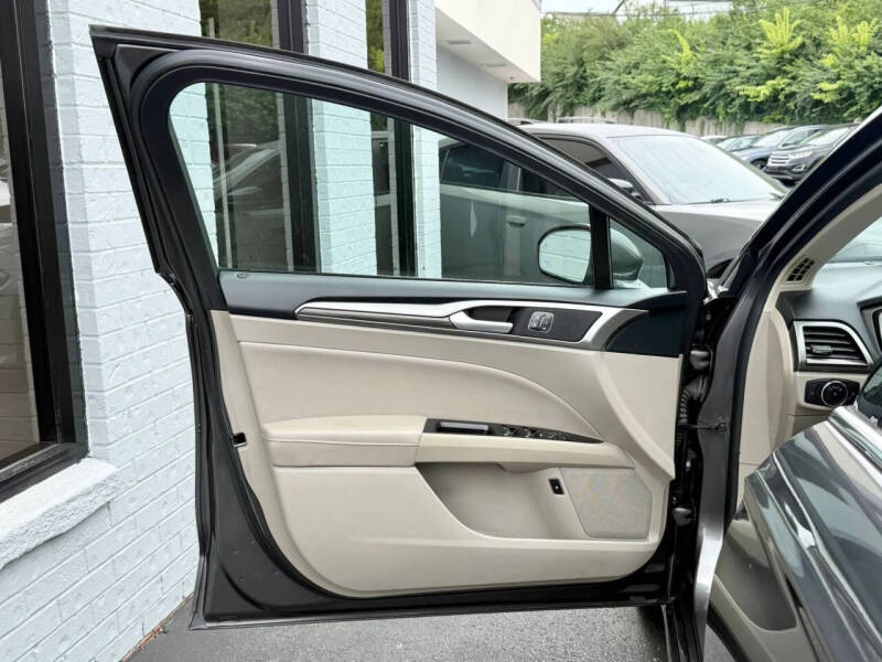 2018 Ford Fusion Hybrid SE
