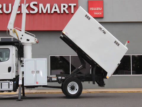 2023 Freightliner M2 106