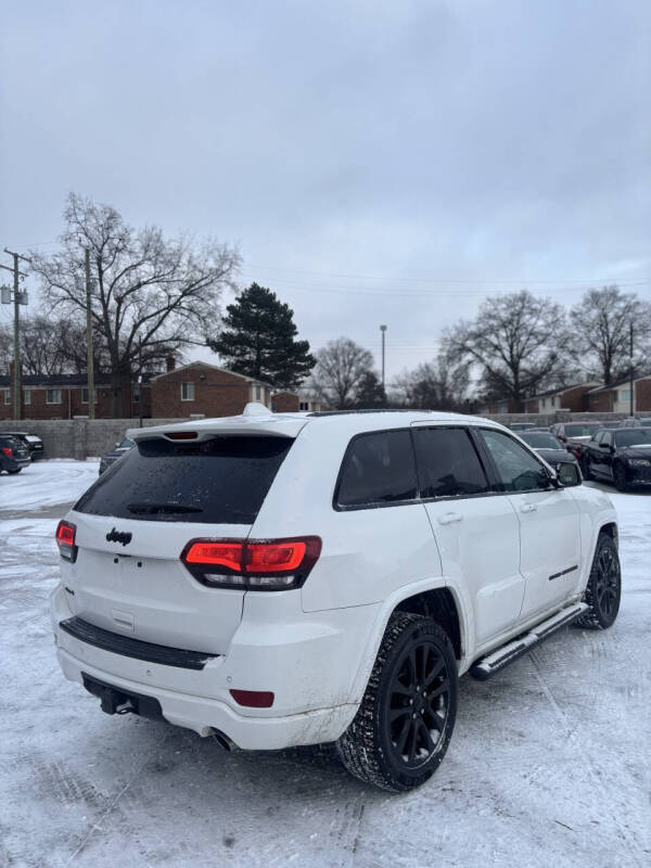 2017 Jeep Grand Cherokee Laredo