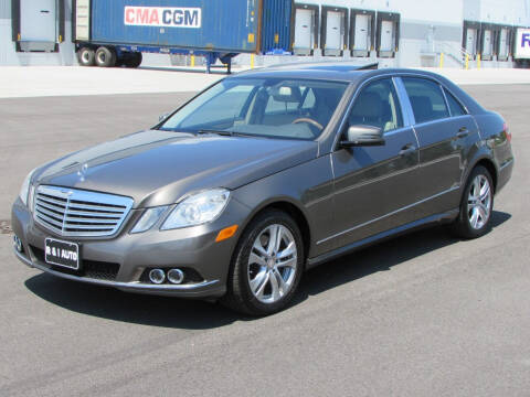 2010 Mercedes-Benz E-Class for sale at R & I Auto in Lake Bluff IL
