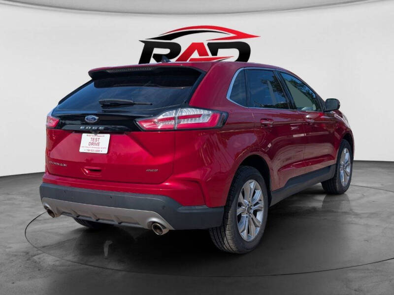 2024 Ford Edge Titanium