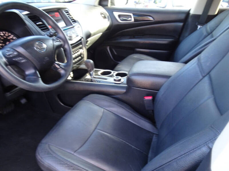 2015 Nissan Pathfinder S