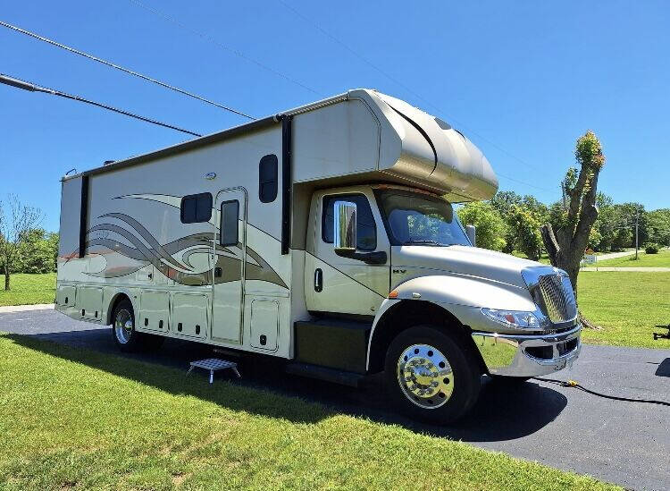 2021 International MV607