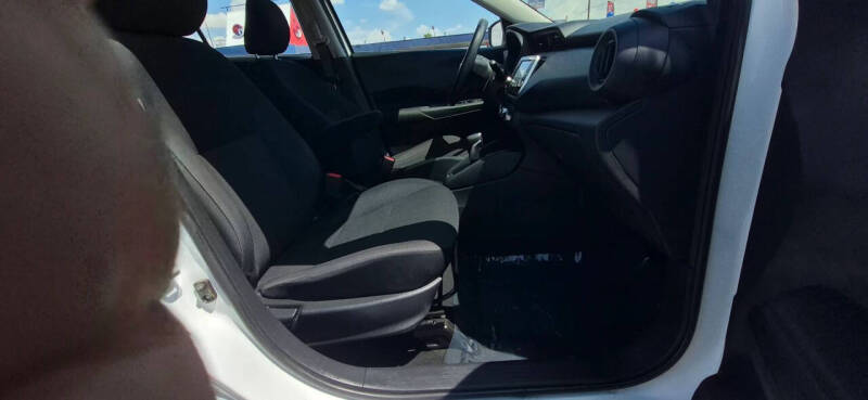 2024 Nissan Kicks S