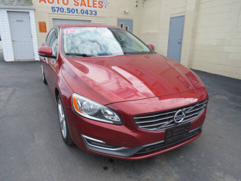 2014 Volvo S60 for sale at Small Town Auto Sales in Hazleton PA