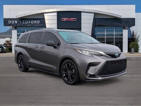 2021 Toyota Sienna XSE 7-Passenger