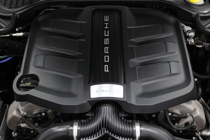 2015 Porsche Panamera 4S Executive