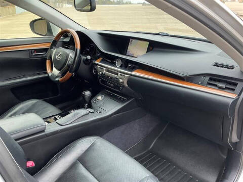 2014 Lexus ES 300h