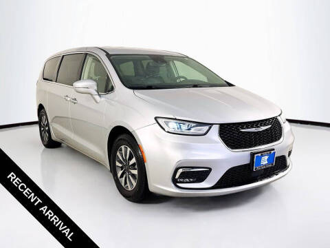 2022 Chrysler Pacifica Hybrid