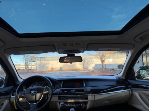 2016 BMW 5 Series 528i