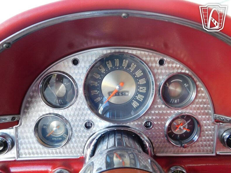 1957 Ford Thunderbird