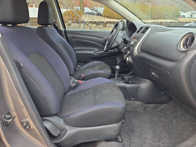 2012 Nissan Versa 1.6 S