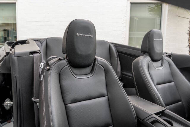 2011 Chevrolet Camaro 34