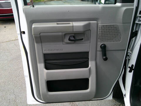 2014 Ford E-Series E-150