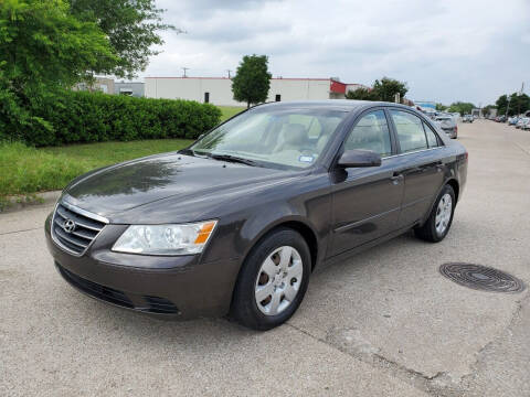 2009 Hyundai Sonata for sale at DFW Autohaus in Dallas TX