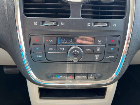 2015 Chrysler Town and Country Touring