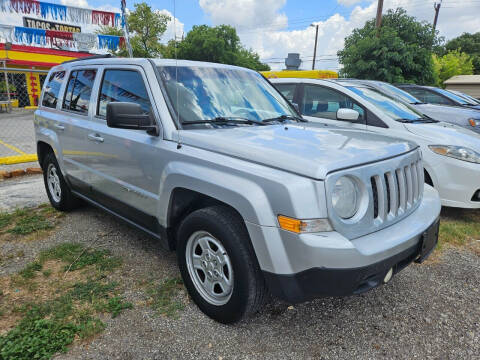 2014 Jeep Patriot for sale at DAMM CARS in San Antonio TX