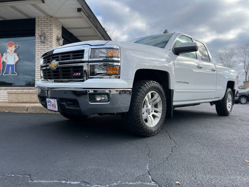 2015 Chevrolet Silverado 1500 LT photo 4