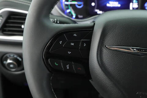 2022 Chrysler Pacifica Hybrid Touring L