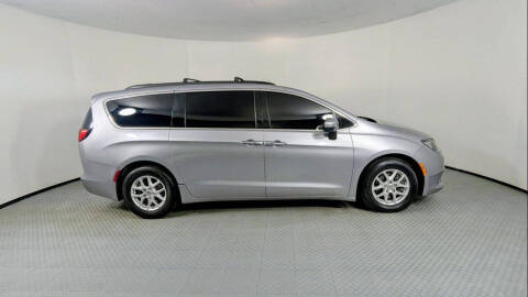 2020 Chrysler Voyager LXi