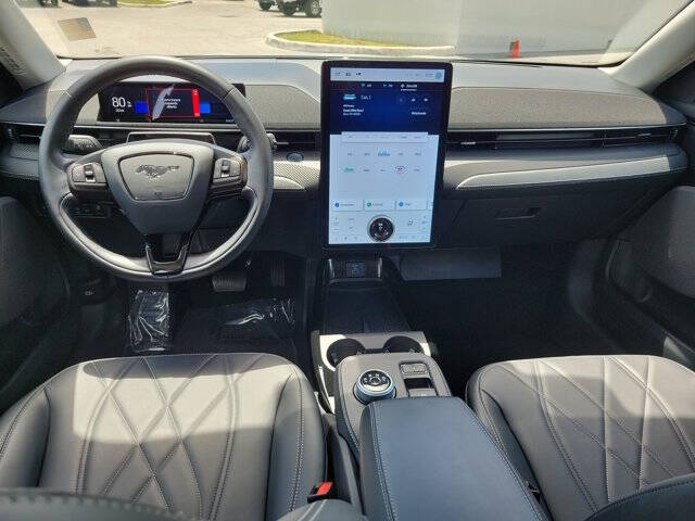 2024 Ford Mustang Mach-E Select