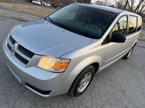 2009 Dodge Grand Caravan for sale at Supreme Auto Gallery LLC in Kansas City MO