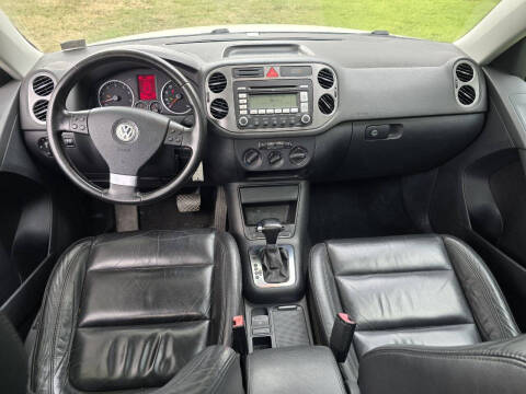 2009 Volkswagen Tiguan SE 4Motion