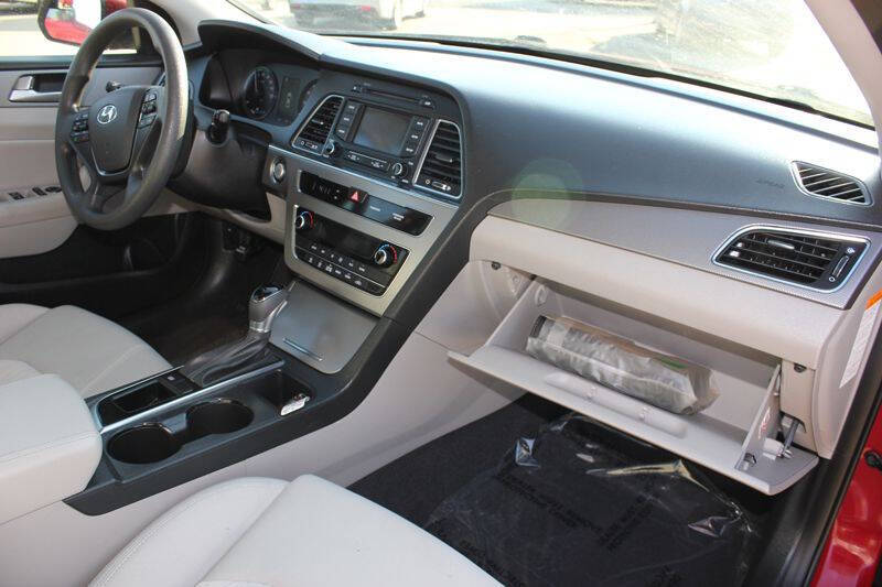 2016 Hyundai Sonata Hybrid SE