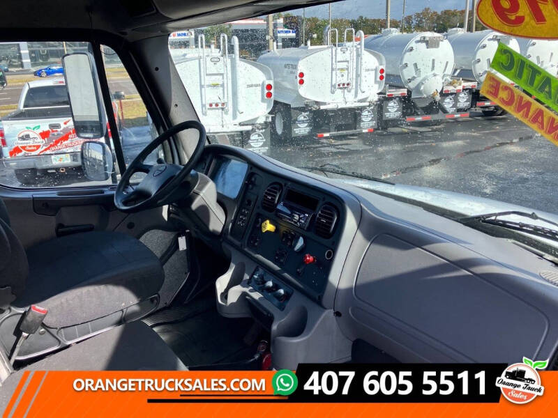 2019 Freightliner M2 106