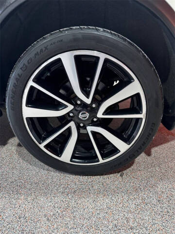 2017 Nissan Rogue Sport SL