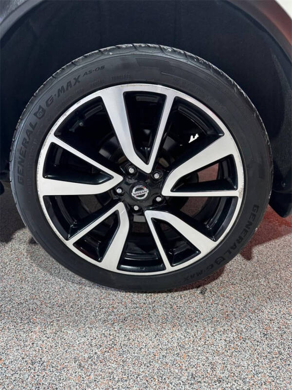 2017 Nissan Rogue Sport SL