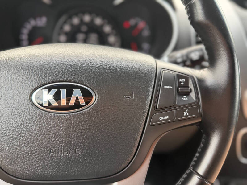 2014 Kia Sorento LX