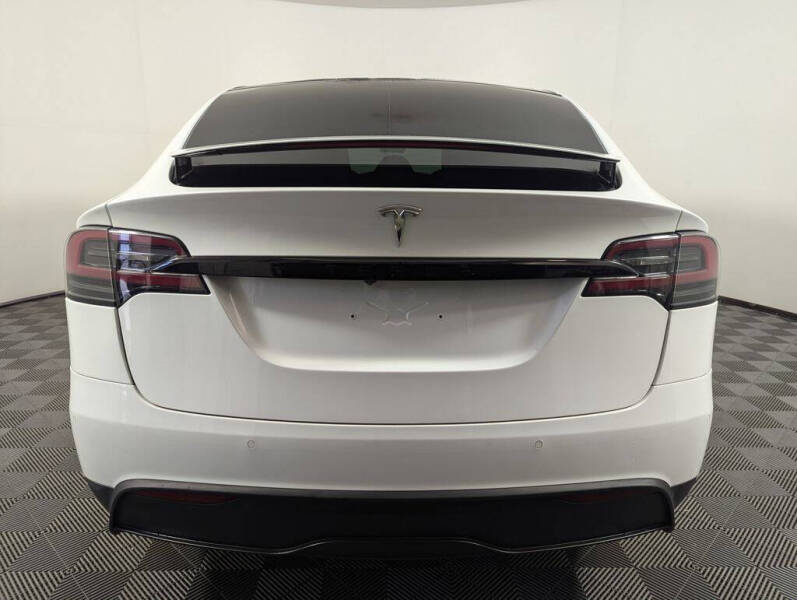 2023 Tesla Model X Standard Range