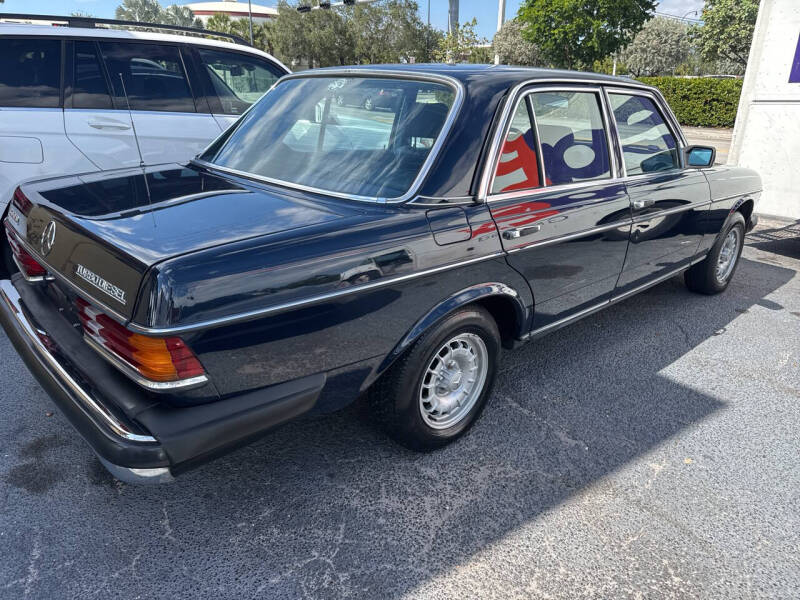 1983 Mercedes-Benz 300-Class 300 D