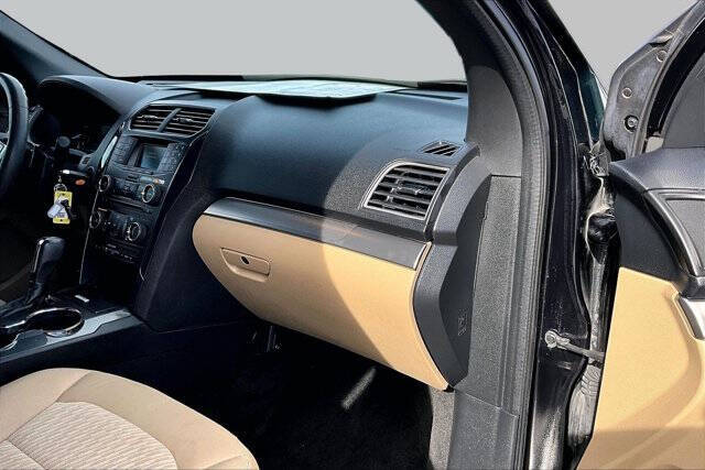 2016 Ford Explorer