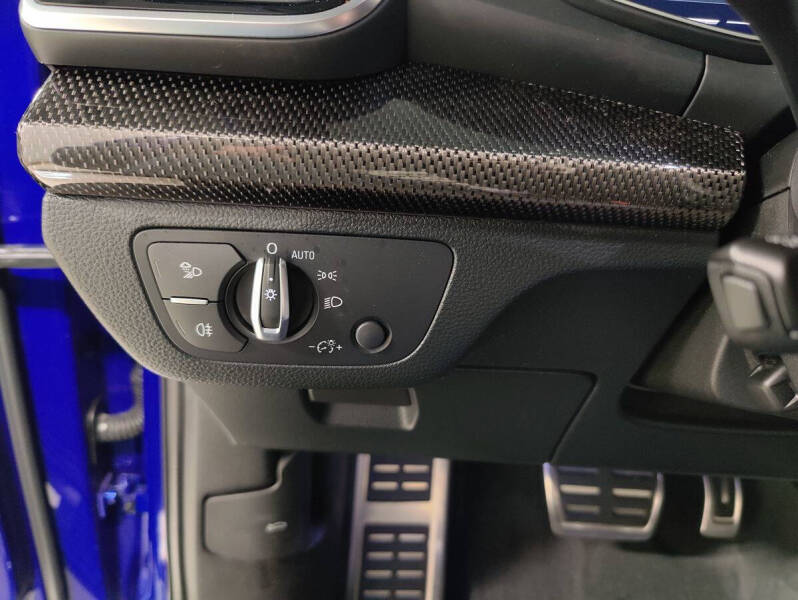 2022 Audi SQ5 3.0T quattro Premium Plus