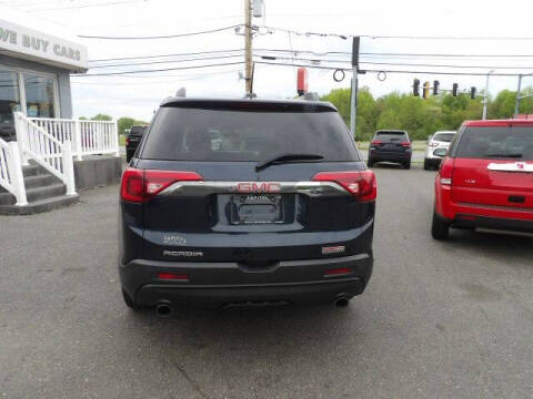 2017 GMC Acadia SLE-2