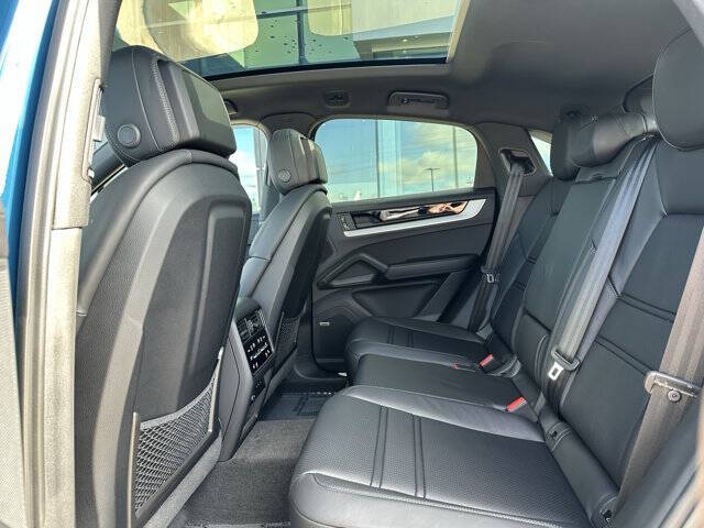 2024 Porsche Cayenne Coupe