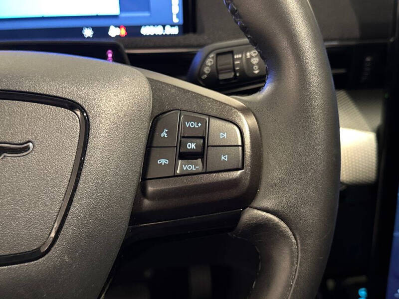 2022 Ford Mustang Mach-E Select