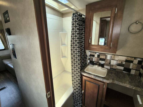 2016 Forest River VIBE 207RD